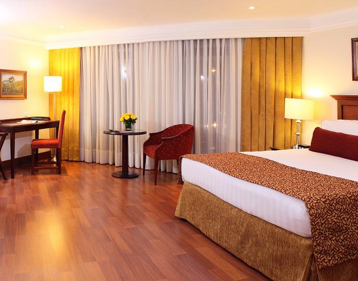 Standard Queen Room ESTELAR La Fontana Hotel Bogota