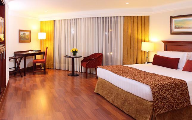 Standard Queen Room ESTELAR La Fontana Hotel Bogota